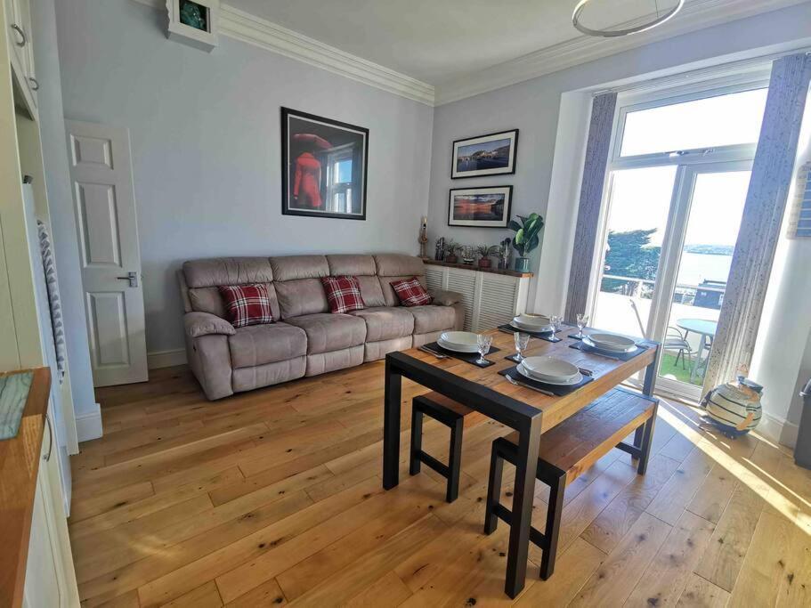 Number 7 Torquay Stunning Sea Views Apartman Kültér fotó