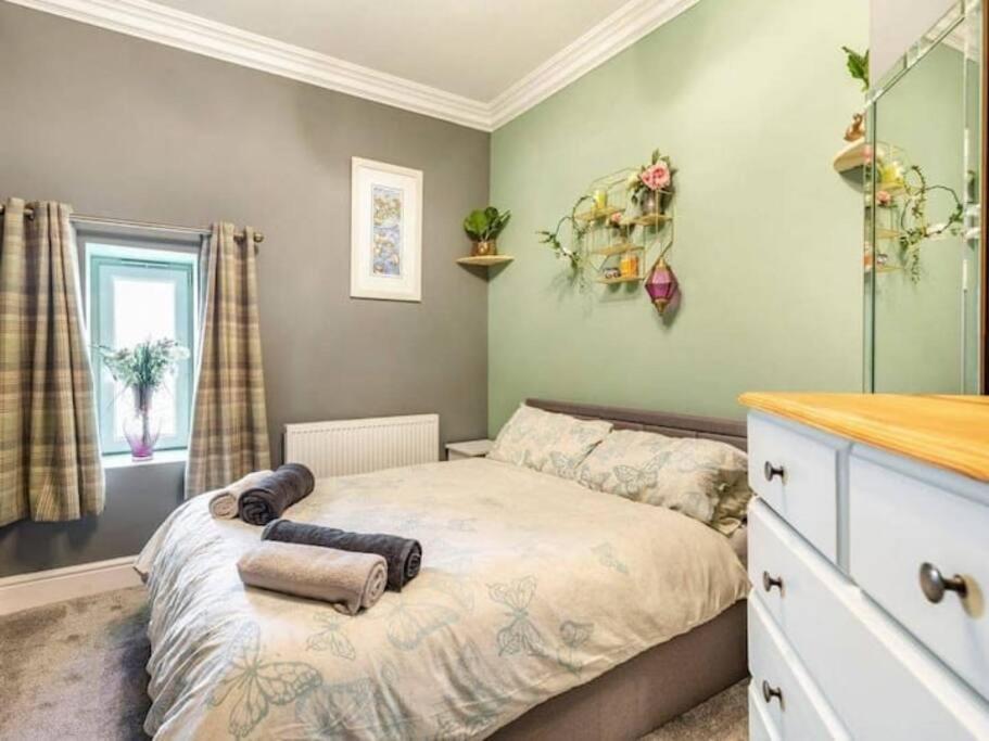 Number 7 Torquay Stunning Sea Views Apartman Kültér fotó