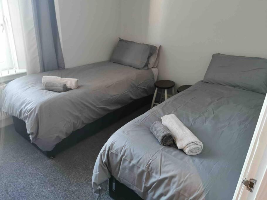 Number 7 Torquay Stunning Sea Views Apartman Kültér fotó